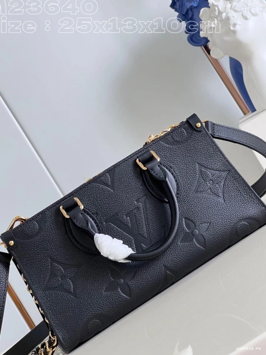 WIS East VUITTON West ONTHEGO LOUIS 0801